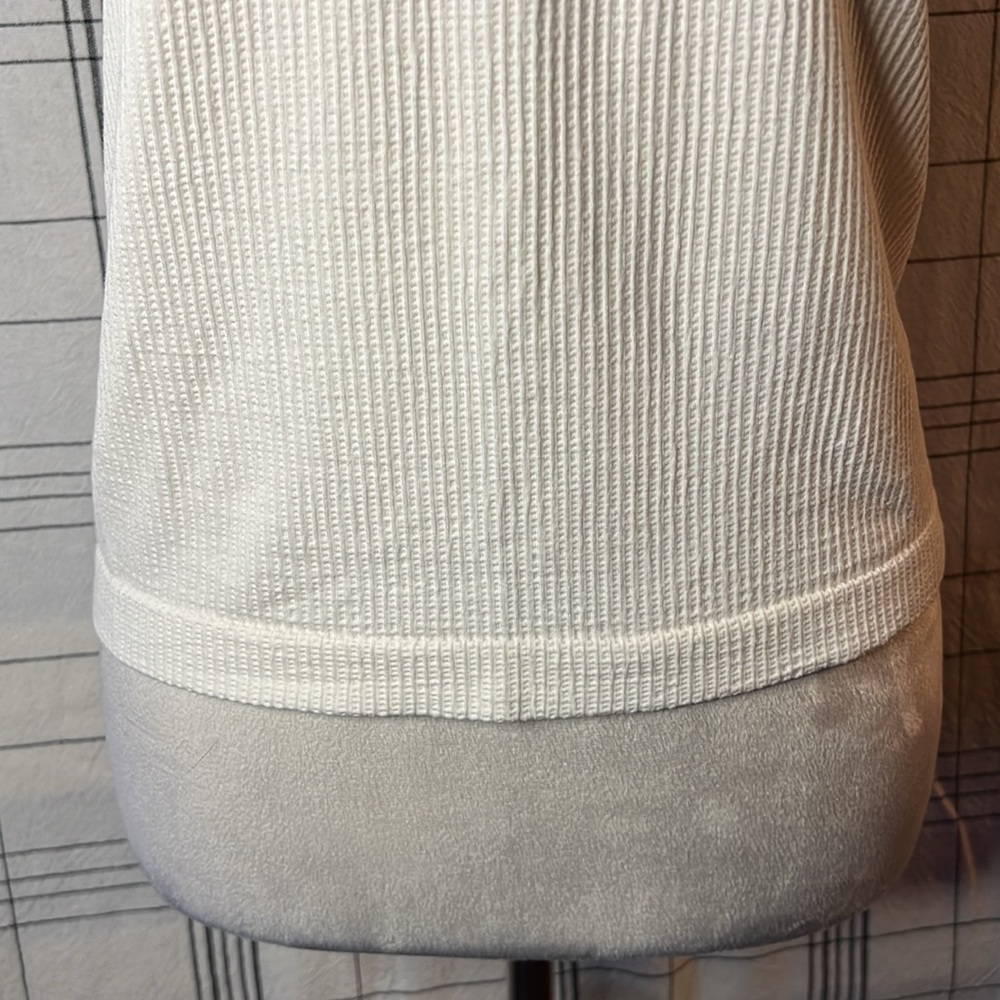 Old Navy Ribbed Tank - Picture 4 of 8